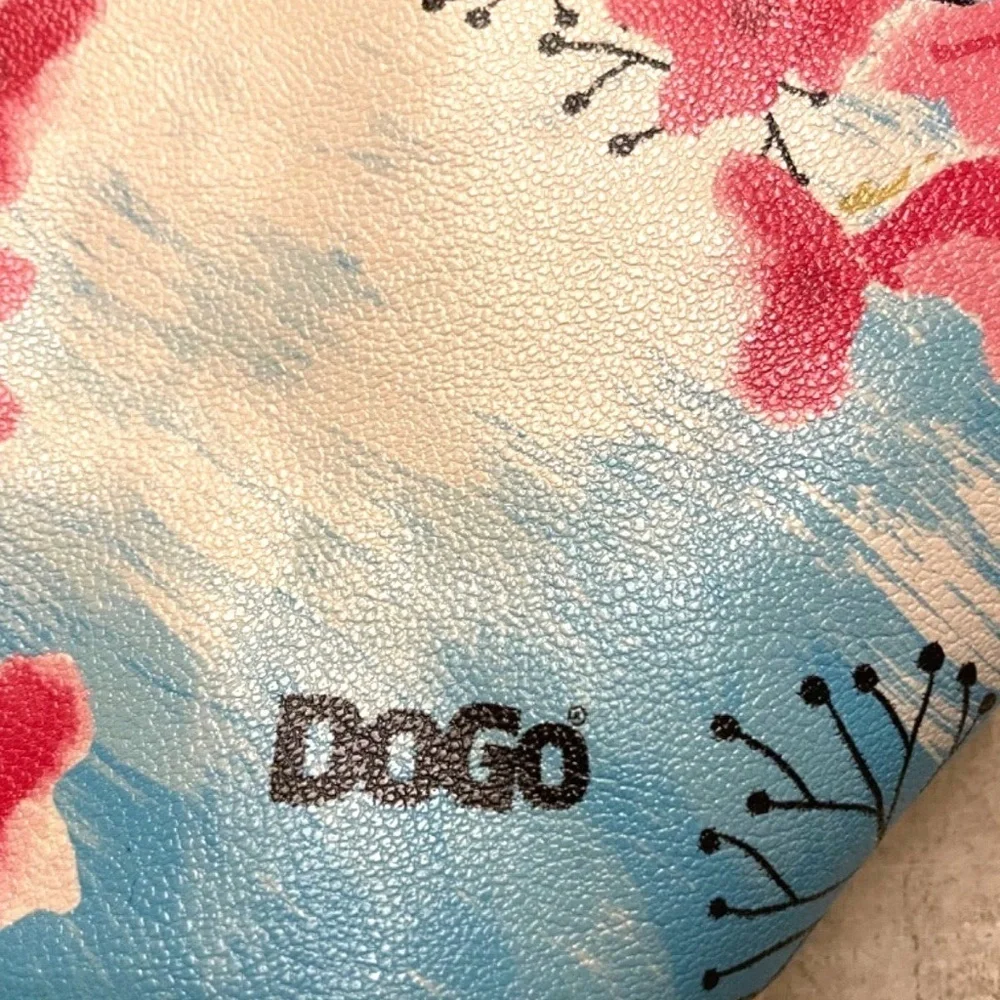 DOGO Vegan Leather Tote Bag; Hummingbird/Cherry‎ Blossoms; long straps